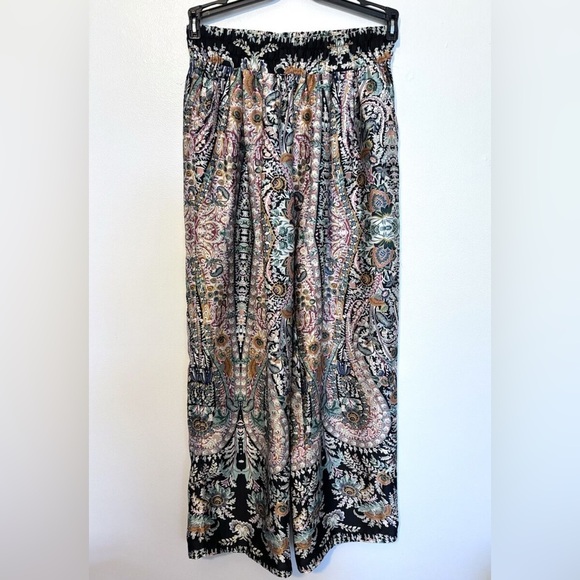 NWOT Molly bracken floral print pant - silky flowy style - very comfortable -  M - Picture 4 of 10
